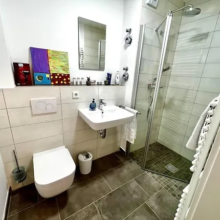 Carefree Mikroapartment Inkl. Balkon + Tiefgarage אוגסבורג