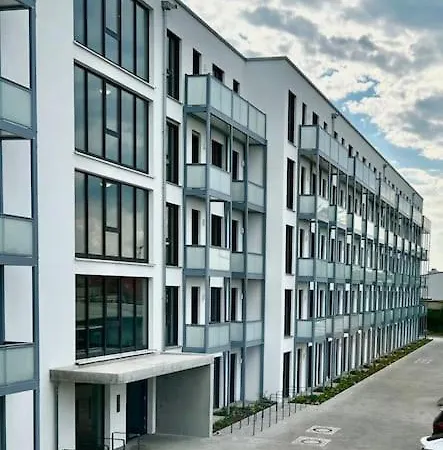 Carefree Mikroapartment Inkl. Balkon + Tiefgarage אוגסבורג