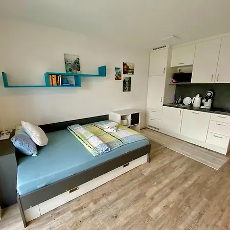 Carefree Mikroapartment Inkl. Balkon + Tiefgarage אוגסבורג