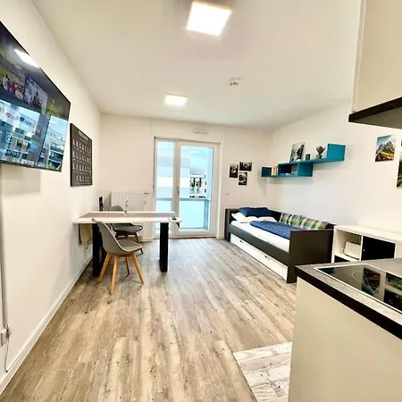 Carefree Mikroapartment Inkl. Balkon + Tiefgarage Apartamento